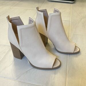 Pink Lily Heel Booties